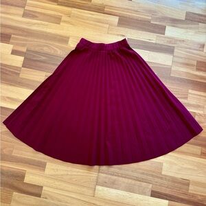 Burgundy pleated high waist midi skirt size S
